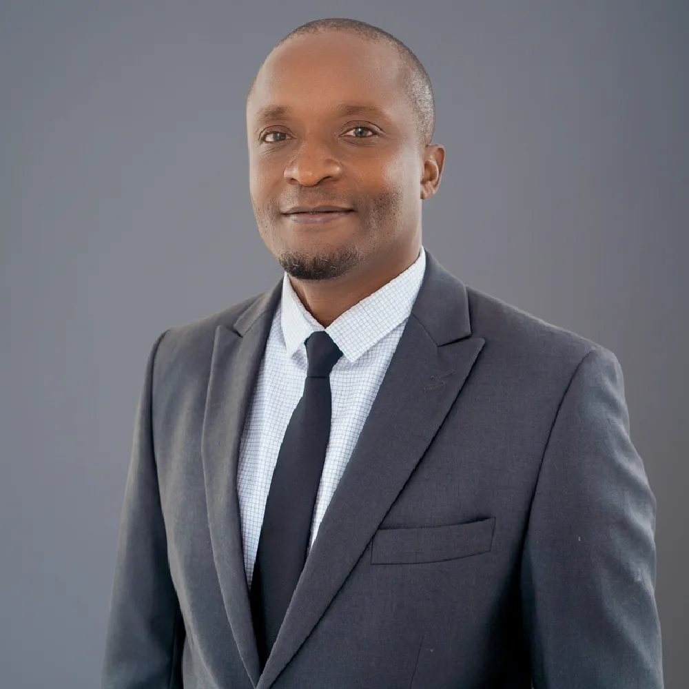 James Zhuwarara